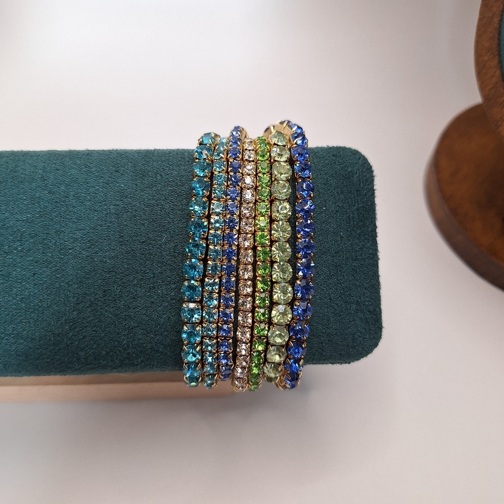 Bijoux Bar Multi-Row Crystal Stretch Bracelet – Gold Tone – NWT - Picture 2 of 7
